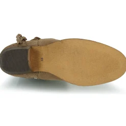 Betty London - ANDREA