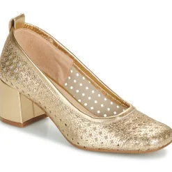 Betty London - BRIGITTE