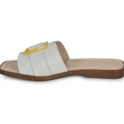 Betty London - CAPUCINE