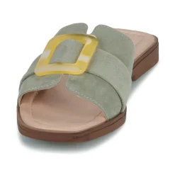 Betty London - CAPUCINE