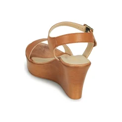 Betty London - CHARLOTA