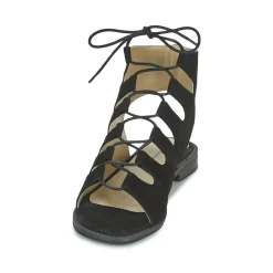 Betty London - EBITUNE