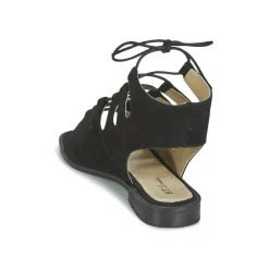 Betty London - EBITUNE