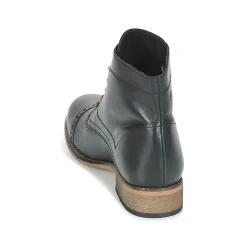 Betty London - FOLIANE