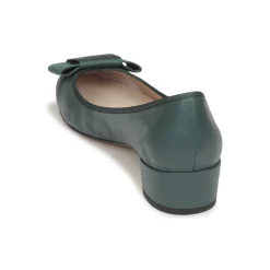 Betty London - Hélène