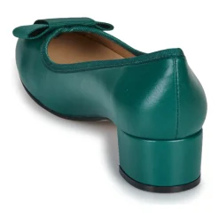 Betty London - Hélène