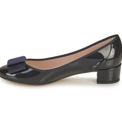 Betty London - Hélène