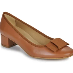 Betty London - Hélène