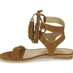 Betty London - IKARA