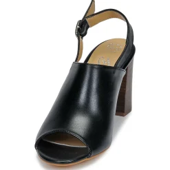 Betty London - JIKOTEGE