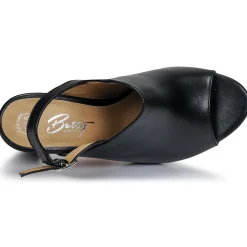 Betty London - JIKOTEGE