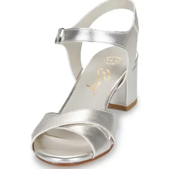 Betty London - JOYCE