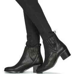 Betty London - LOLILOU