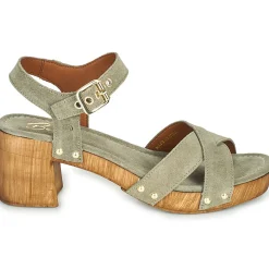 Betty London - LOLLA