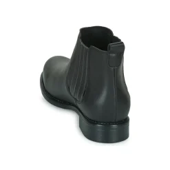 Betty London - LOYSE