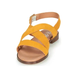 Betty London - MADISSON