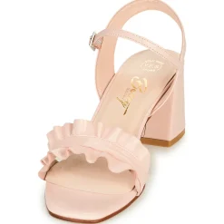 Betty London - MARIKA