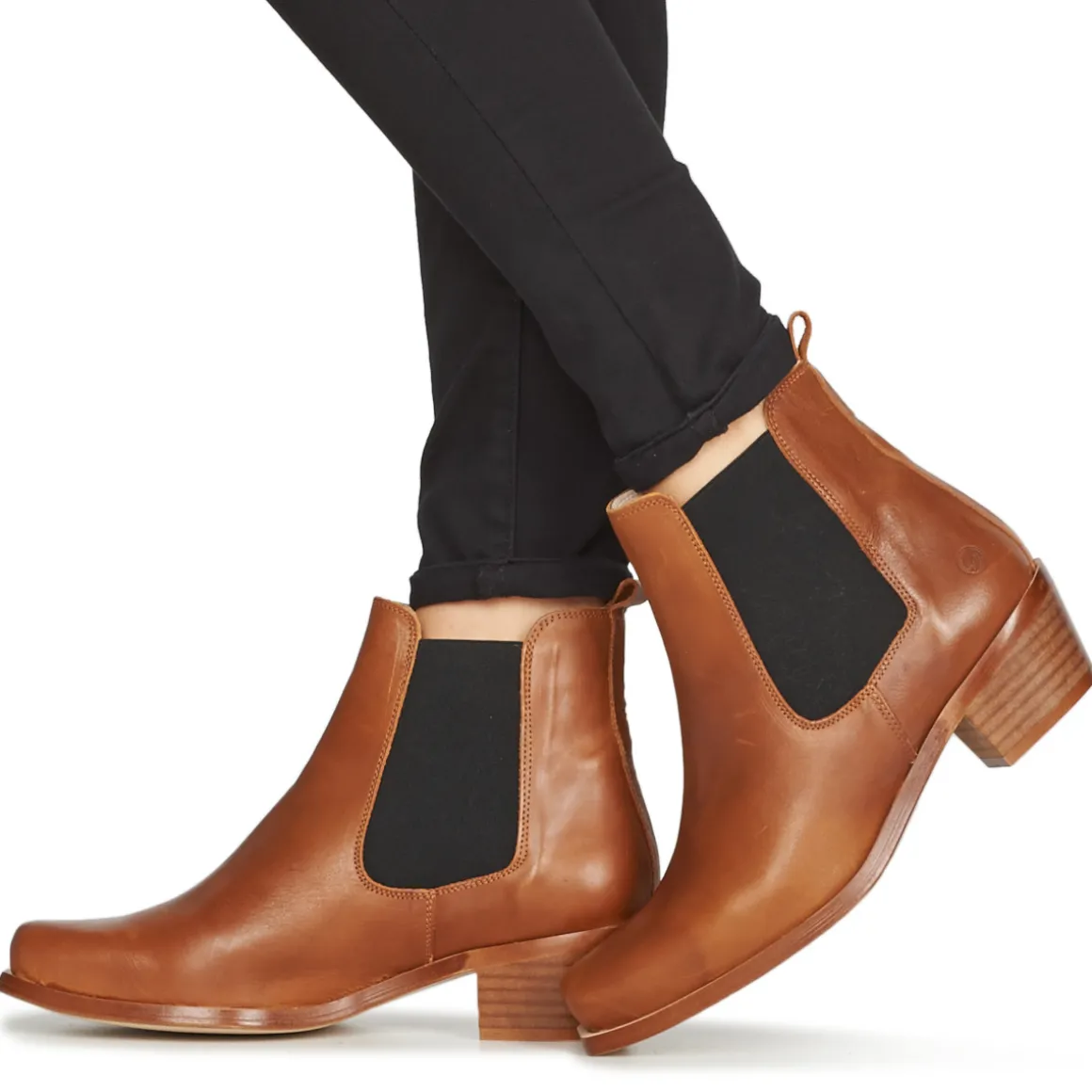 Betty London - MERKATO