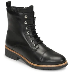 Betty London - MONNICA