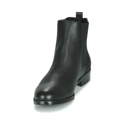 Betty London - NIDOLE