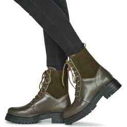 Betty London - PALATANE