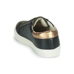 Betty London - PITINETTE