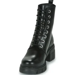 Betty London - POLLINA