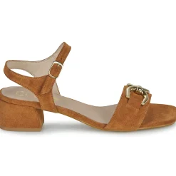 Betty London - SONYA