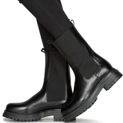 Betty London - VERONIQUE