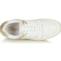 Betty London - YOANA