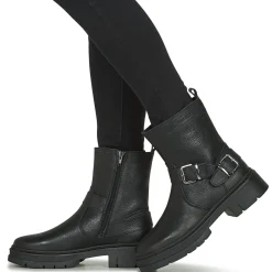 Bullboxer - YASMIN BUCKLE