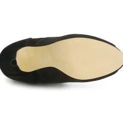 Carmen Steffens - 6912030001