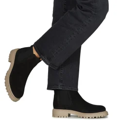 Casual Attitude - BELLANE