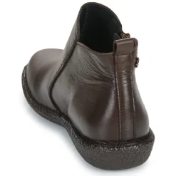 Casual Attitude - ESTIVA