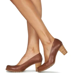 Casual Attitude - HARCHE