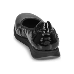 Casual Attitude - HOLMES