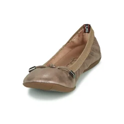 Les Petites Bombes - AVA