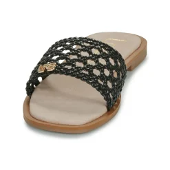 Les Petites Bombes - IOLANDA