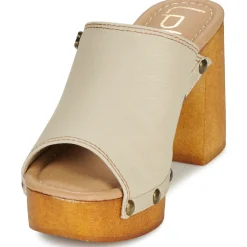 Les Petites Bombes - LYDIA