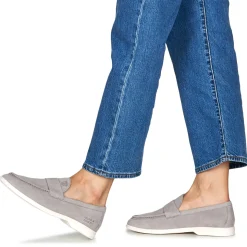 Melvin & Hamilton - Adley 23