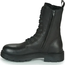 Replay - PAMELA STANDING