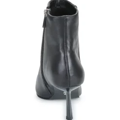 Steve Madden - SABINE