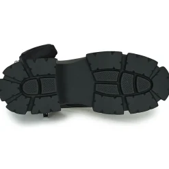 Steve Madden - TANKER-P