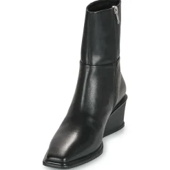 Vagabond Shoemakers - AINO