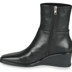 Vagabond Shoemakers - AINO