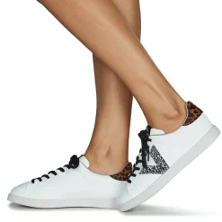 Victoria - TENIS EFECTO PIEL GLITTER